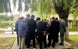 昌图您好282-昌图大桥东北侧 打扑克娱乐的老人们