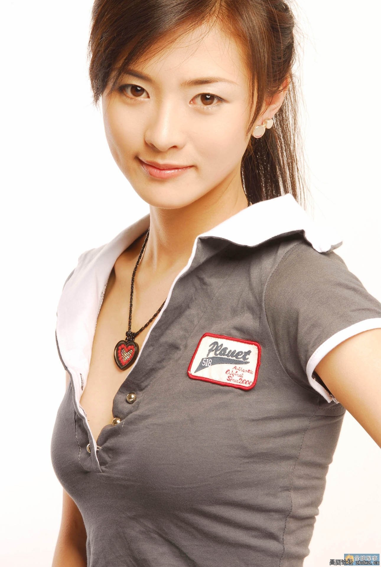 美丽的女孩.jpg