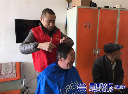 共青团昌图县委组织开展学雷锋主题青年志愿者行动.png