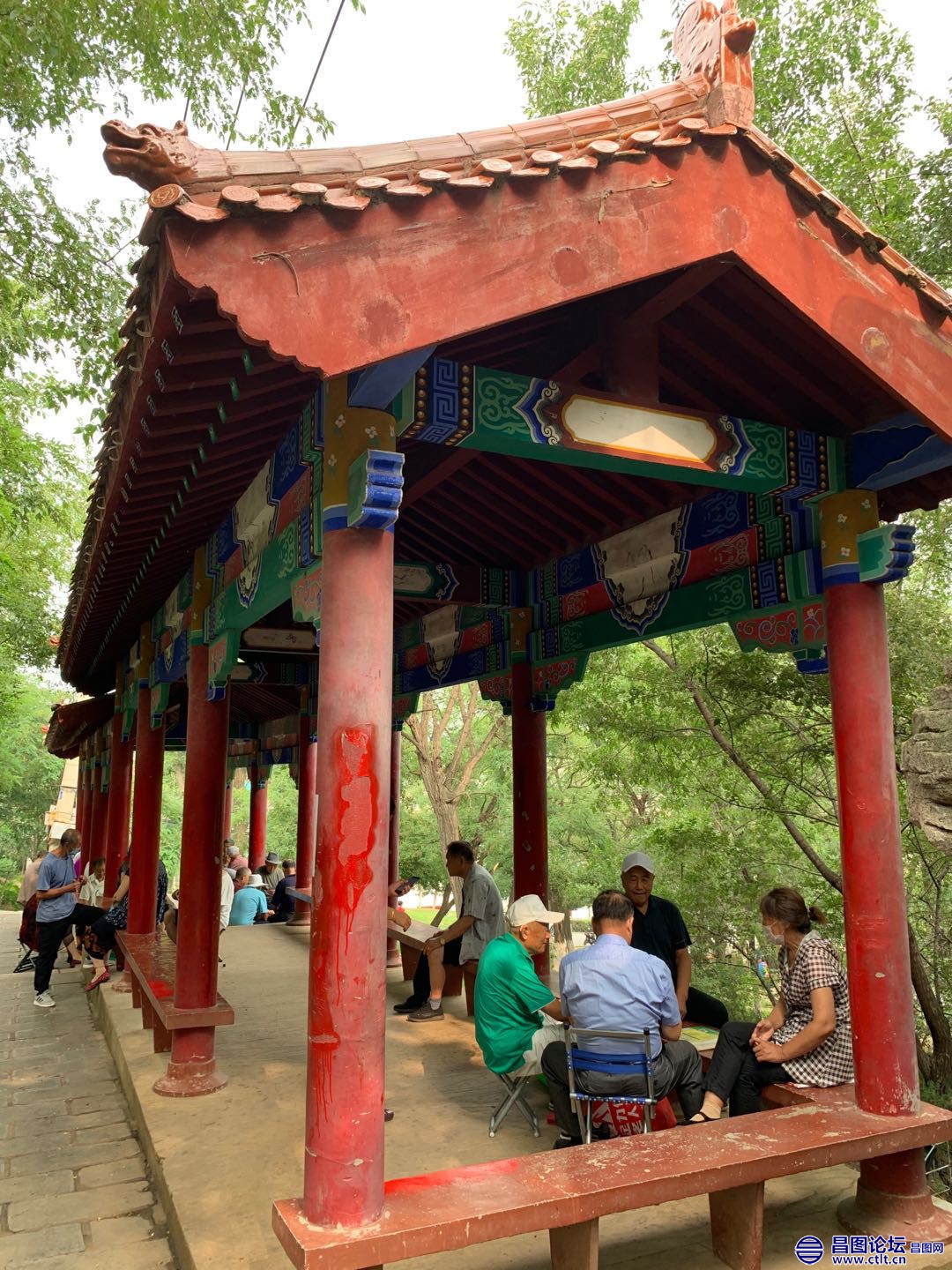 昌图您好-92 北山公园快乐的老年朋友们-2.jpg