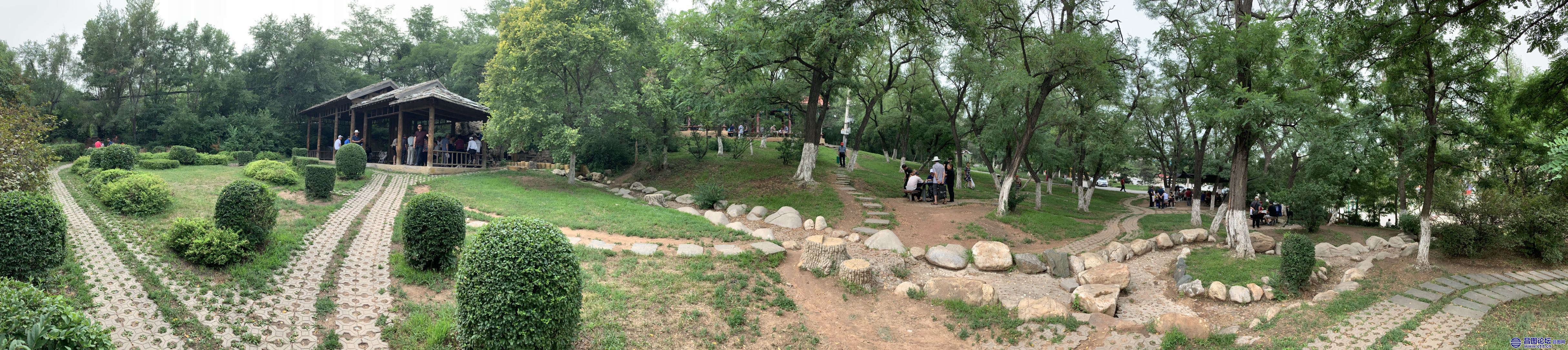 昌图您好-92 北山公园快乐的老年朋友们-6 全景.jpg