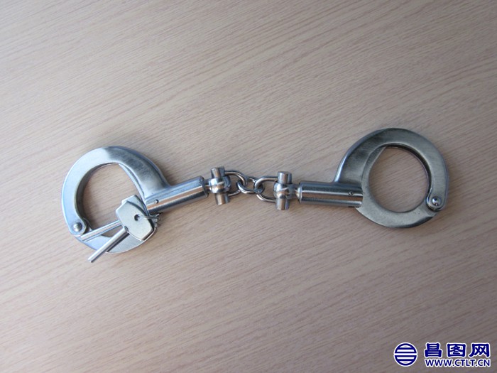昌图看守所顺利将35名罪犯投送辽宁省盘锦监狱.jpg