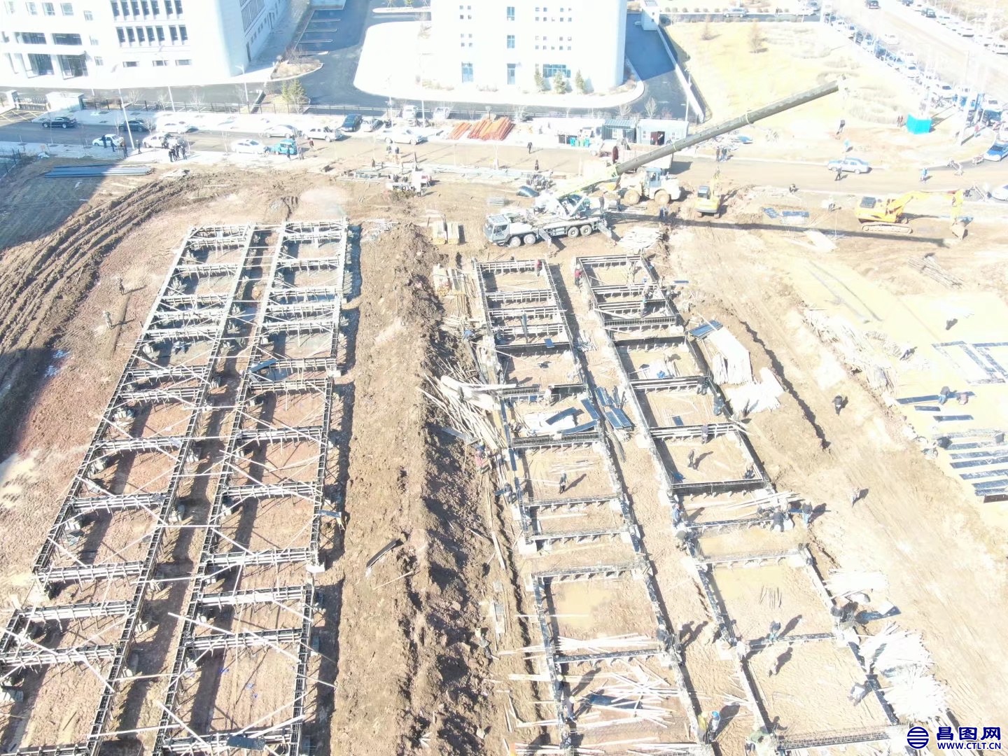 昌图县新区启动健康驿站暨方舱医院项目建设