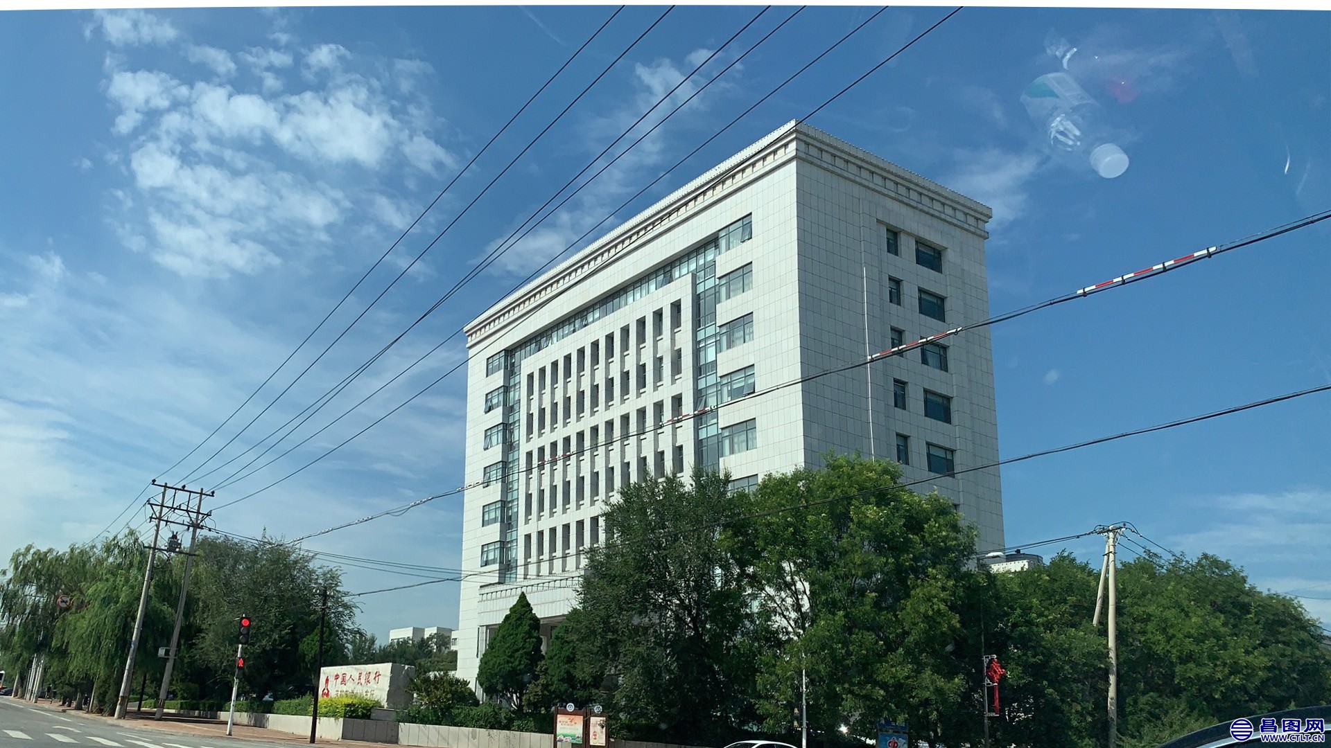 辽宁省葫芦岛市 中国人民银行办公大楼.jpg
