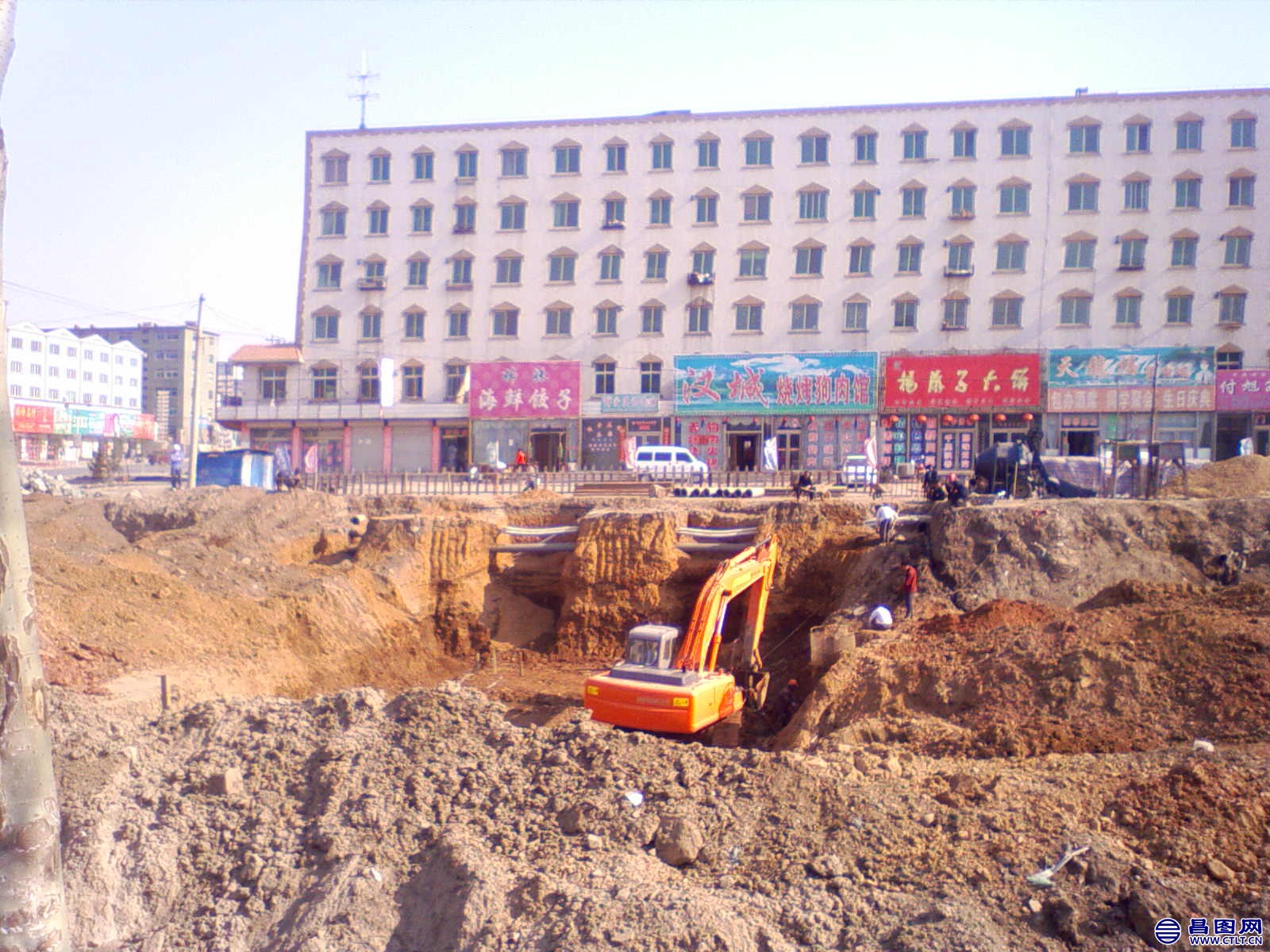 07年五一节建筑工地 _5.jpg