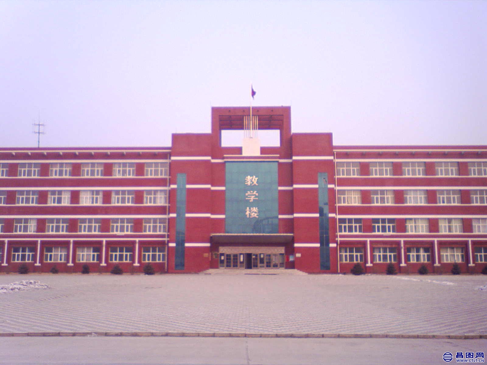 NO000173.JPG .jpg