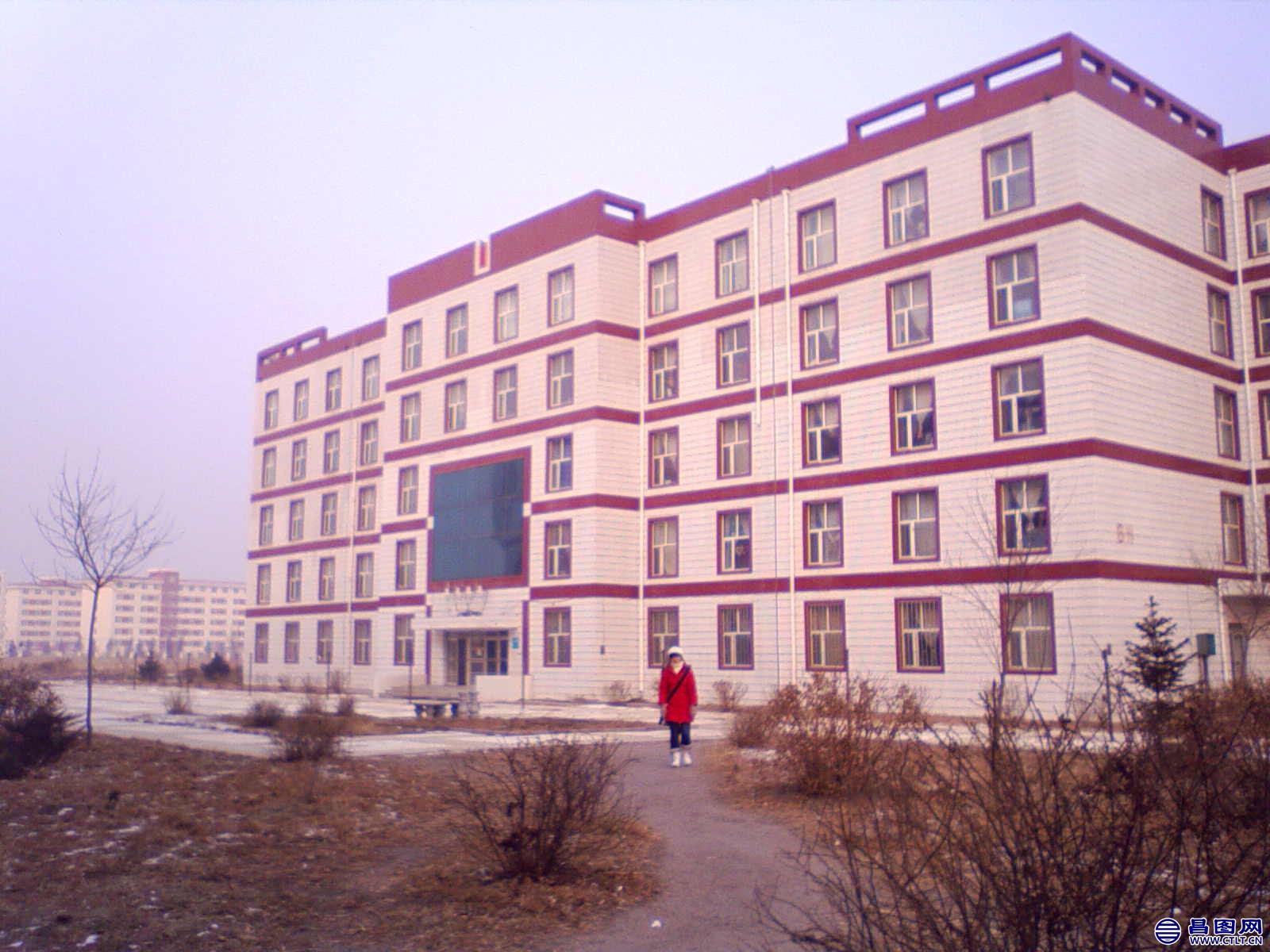NO000185.JPG .jpg