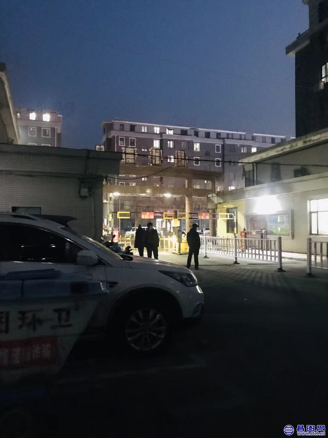11月23日下午开始 各个小区只允许进不允许出 本图昌盛一品23日晚