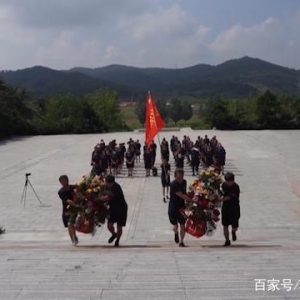 辽宁省昌图县籍退役军人祭奠革命先烈 缅怀为昌图解放事业献出生命的革命烈士 ...
