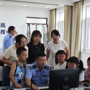 辽宁省昌图县公安局交警大队联合县妇联陆续举办多场交通安全宣传活动 ...