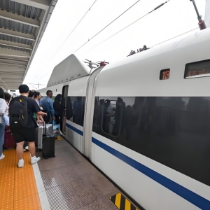 一季度旅游列车开行同比增三成
