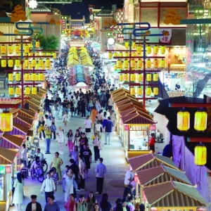 需求旺盛供给丰富 暑期旅游消费乘“热”而上